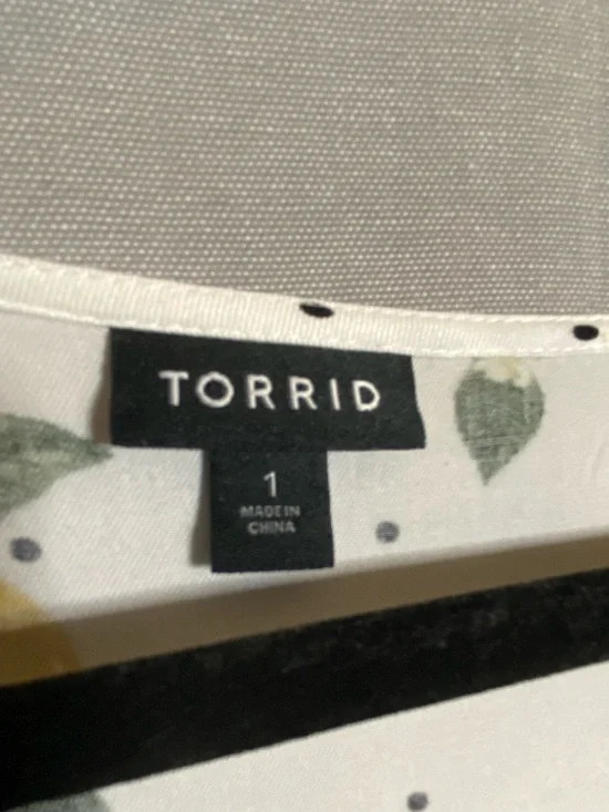 torrid White Midi Dress with Yellow Lemon Print - Picture 2 of 6